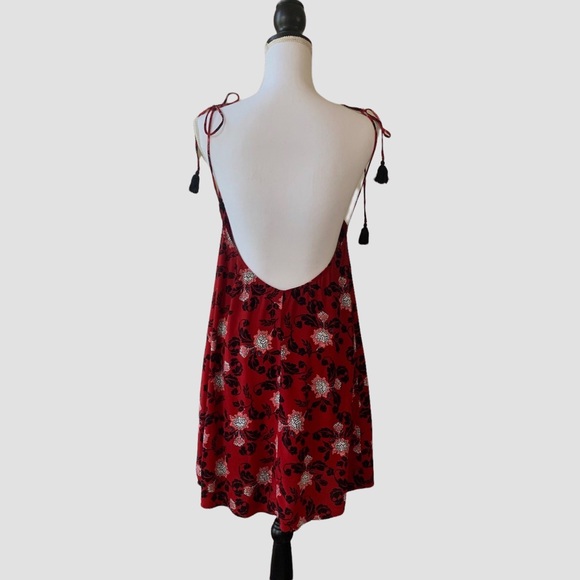 EXPRESS RED FLORAL TASSEL HALTER MINI DRESS BOHO GYPSY FLORAL DRESSS - Picture 8 of 16